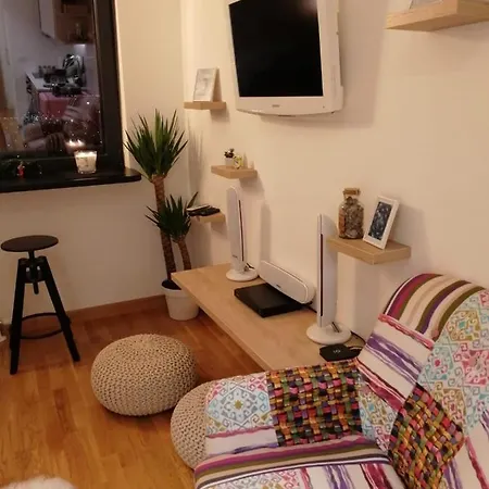 The Gates 2010 Apartment